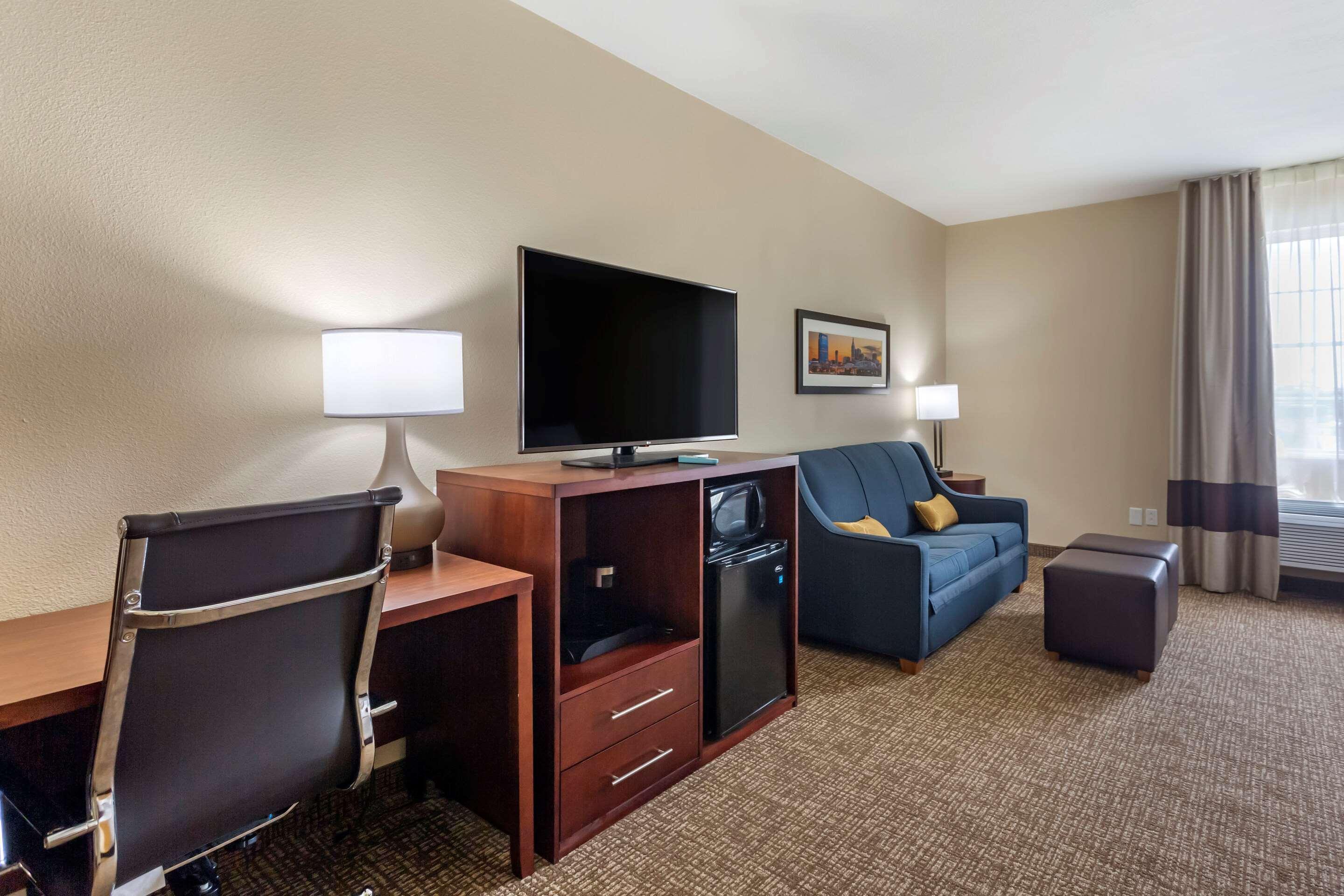 Comfort Suites Clarksville Buitenkant foto