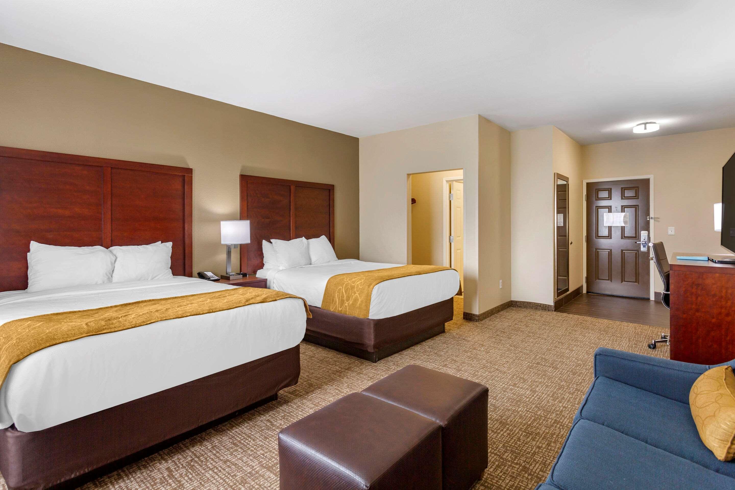 Comfort Suites Clarksville Buitenkant foto