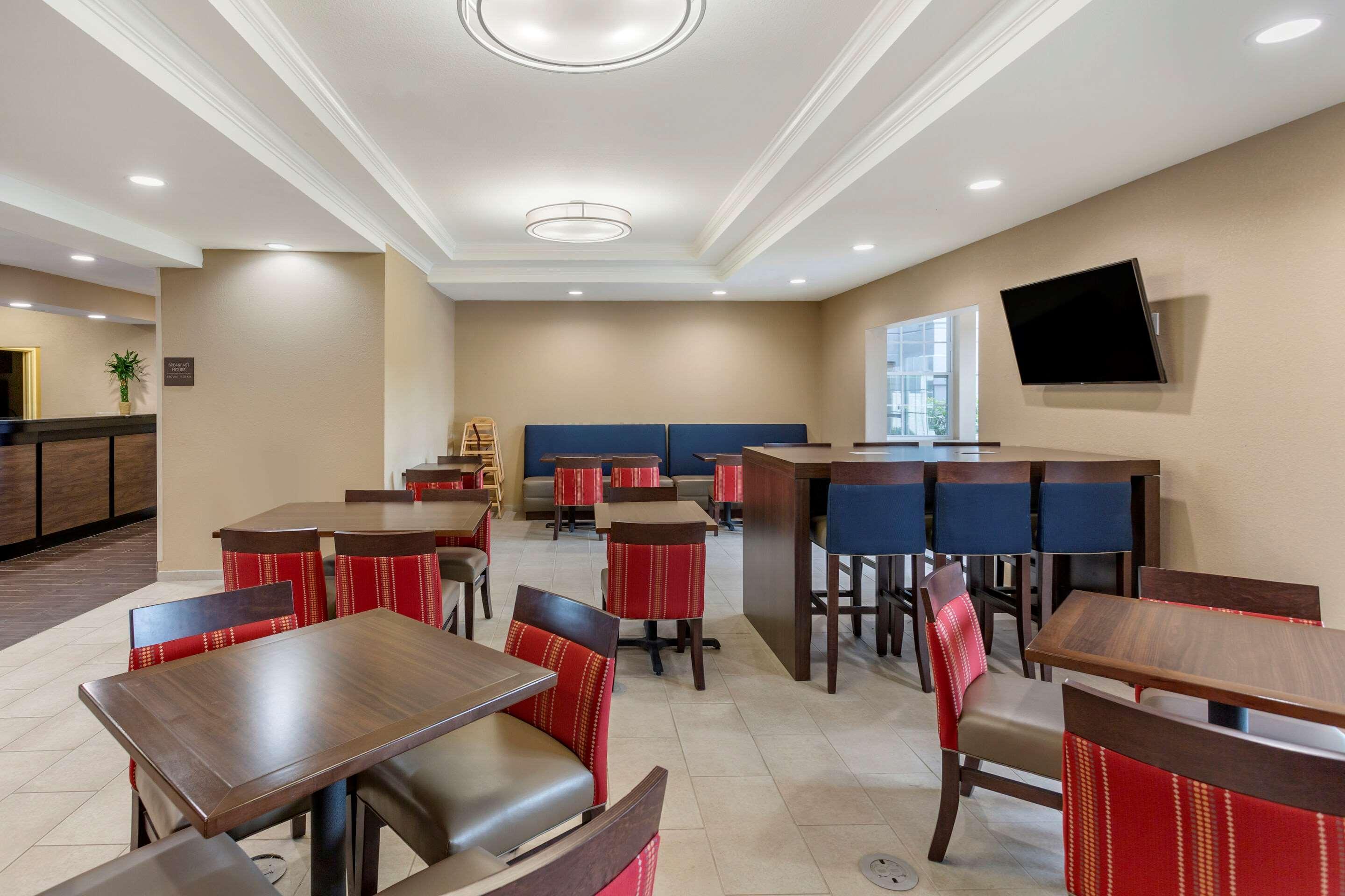 Comfort Suites Clarksville Buitenkant foto